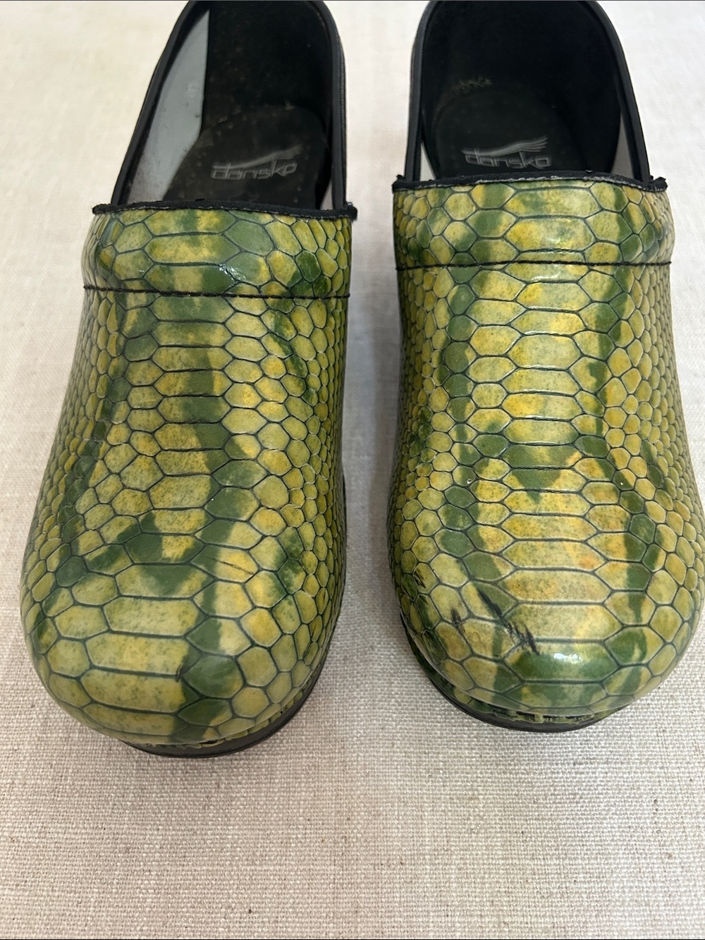 Dansko Professional Python Patent Green Clogs Women's Size 39 Snakeskin Leather - Picture 3 of 14